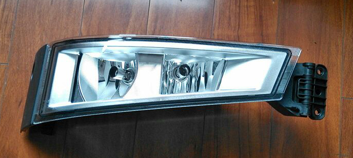 VOLVO 82140763 ÚJ FH ÉS FM KÖD LÁMPA DUPLA IZZÓ LH