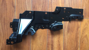 VOLVO ÚJ FM FEJ LÁMPA TARTÓ RH 84171440